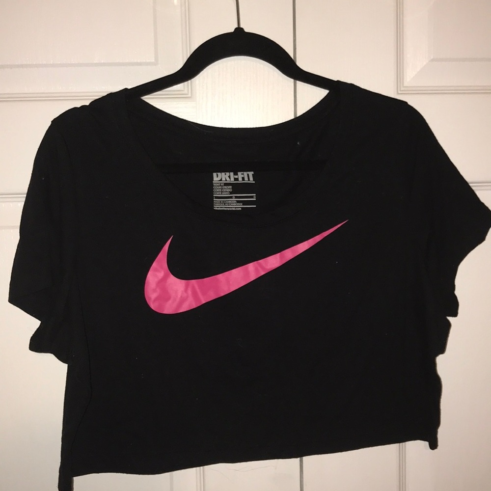 nike crop top